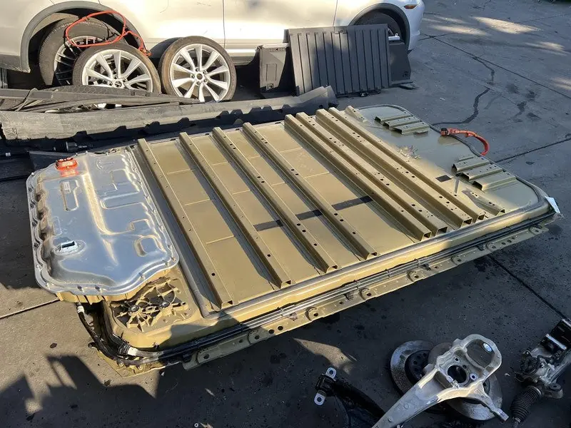 Tesla Cybertruck Powershare, PG&E approval 20 Apr 2026 battery pack
