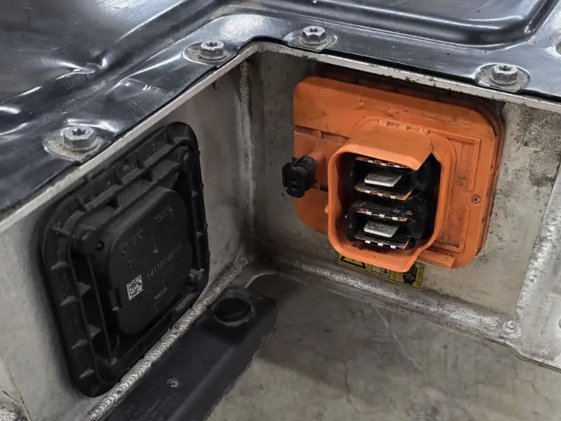 BMW i3 2013 60 Ah, 21.3 kWh total (18.8 kWh usable) battery pack