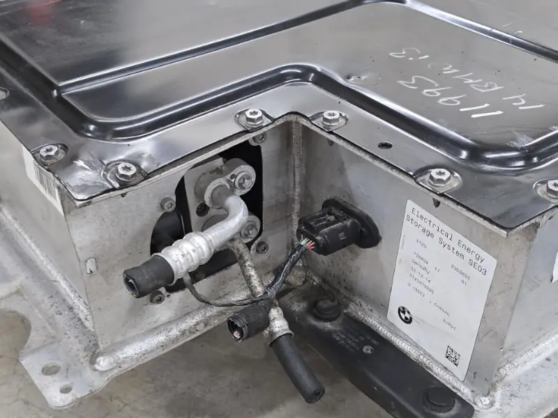 BMW i3 2016 94 Ah, 33.77 kWh total (27.2 kWh usable) battery pack
