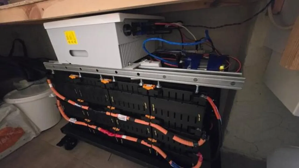 Fox ESS H3 / AC3 5.0 / 6.0 / 8.0 / 10.0 / 12.0 kW Hybrid inverter, three-phase battery pack