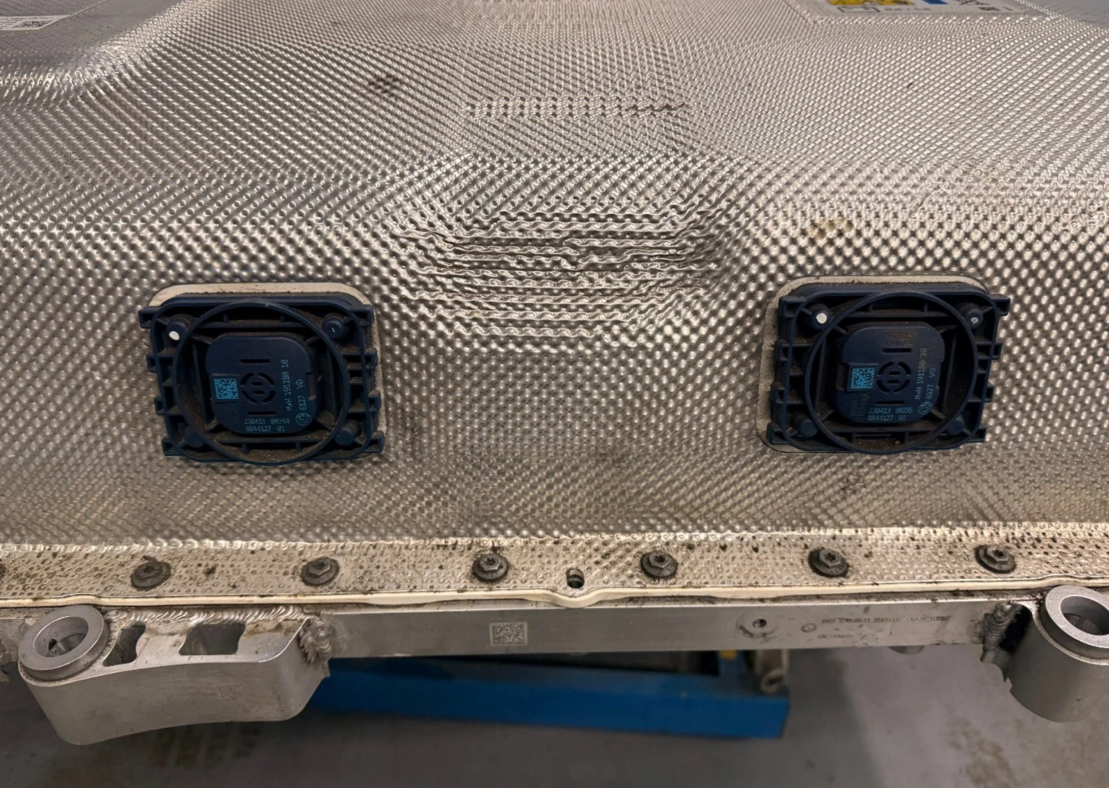 BMW iX3 2021 Gen5, 80.3 kWh total (74 kWh usable) battery pack
